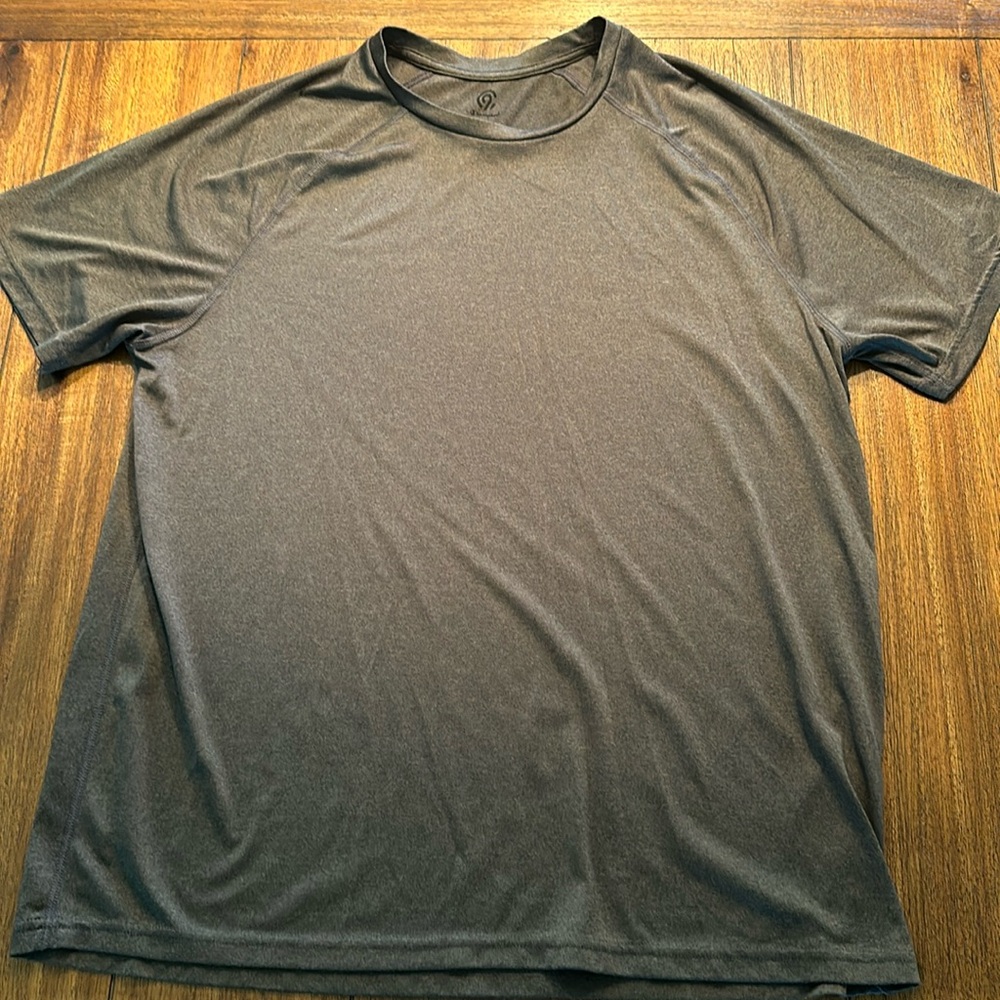 Champion tshirt for men